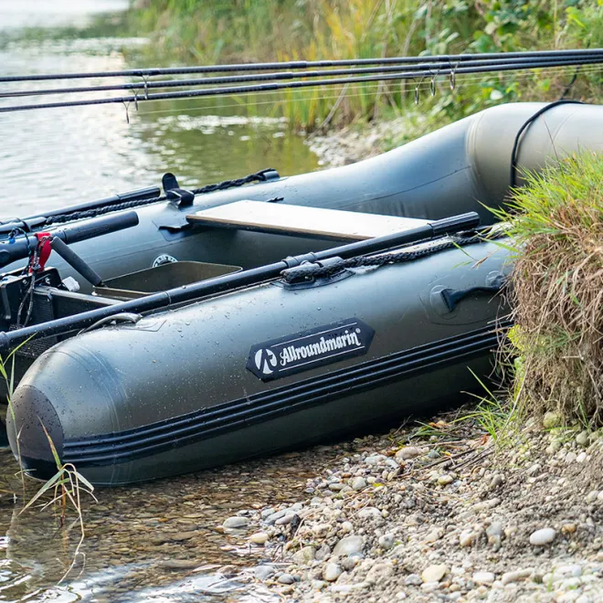 Allroundmarin Scout 330 mit Hartluftboden