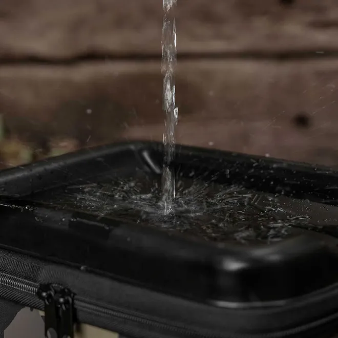 Avid Carp Stormshield Pro Techpack XL