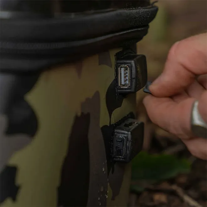 Avid Carp Stormshield Pro Techpack XL