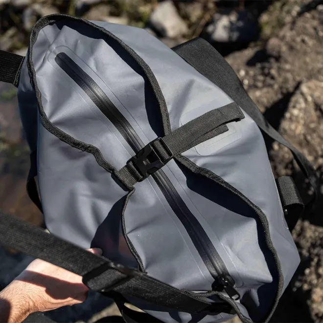 Black Cat Cat Seal Sling Bag 50 L