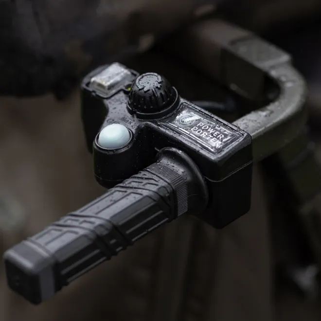 Carp Porter Trident Power Porter Dark Kamo inkl. Batterie und Ladegerät