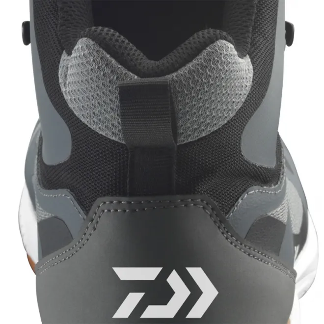 DAIWA D VEC Boots 42