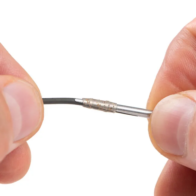 FOX Edges Tubing Threader