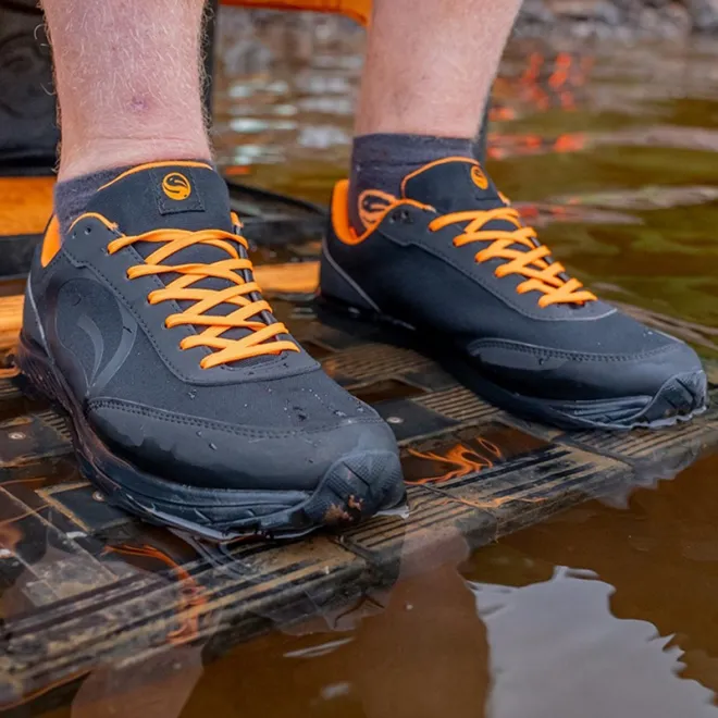 Guru Waterproof Trainer Black 42