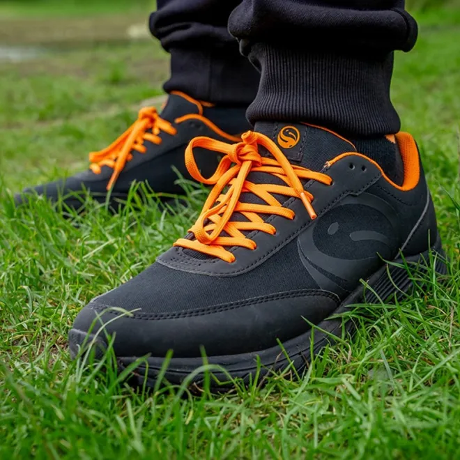 Guru Waterproof Trainer Black 42