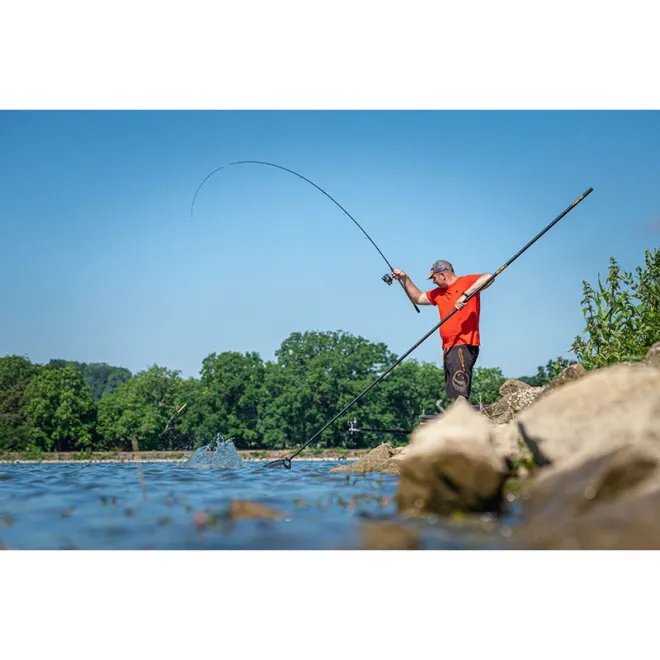 Guru Aventus 4m+1m Landing Net Handle