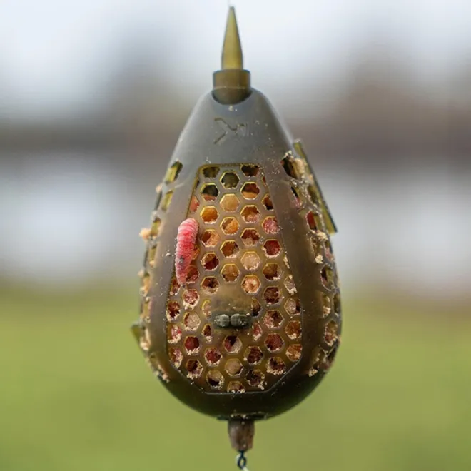 Korum Camo Grub Feeder L 30 g
