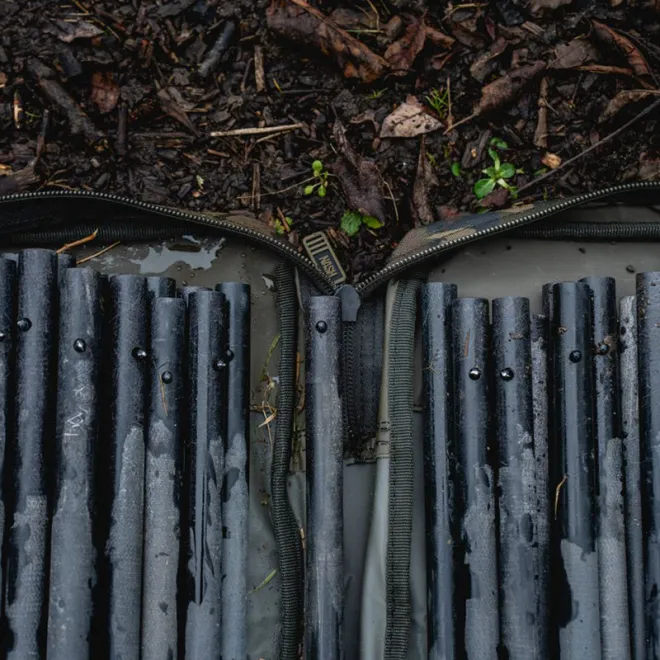 Nash Subterfuge Bushwhacker & Prodding Stick Bag