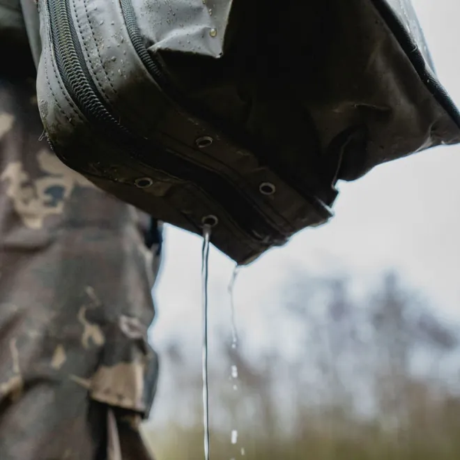 Nash Subterfuge Bushwhacker & Prodding Stick Bag