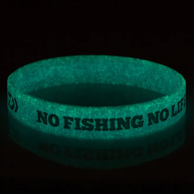 NO FISHING NO LIFE + DAIWA DVEC Armband Fluoreszierend Blau-Weiss