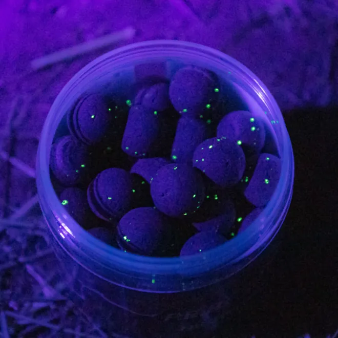 P.R. Baits Nightlight Pop Ups 14/16 mm 40 g