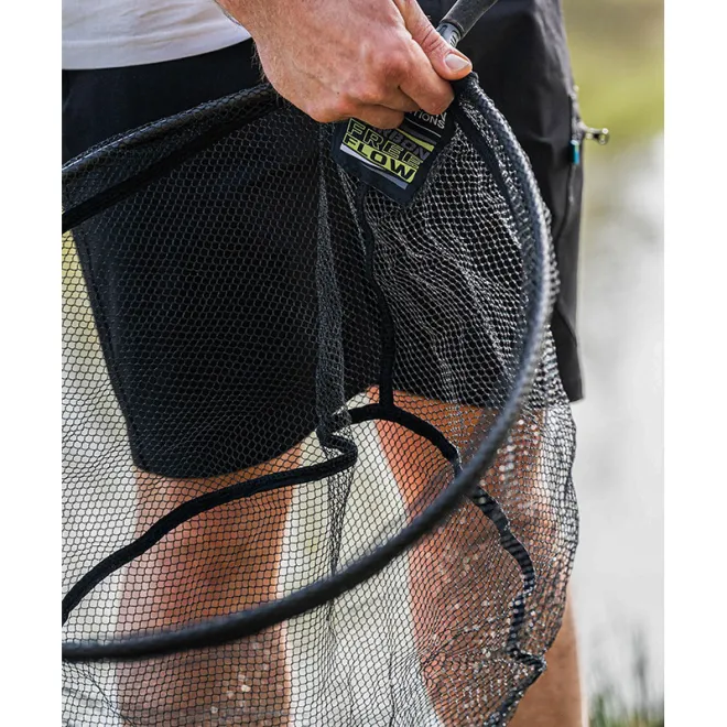 Preston Carbon Free Flow Landing Net 16 Inch