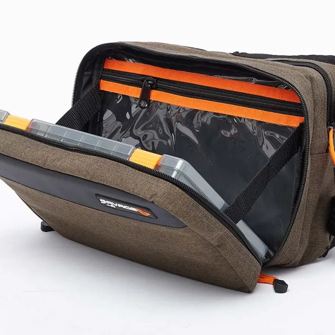 Savage Gear Specialist Sling Bag inkl. Lurebox