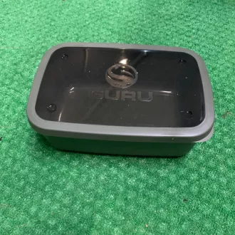 Guru Bait Box 5,3 pint Solid Lid