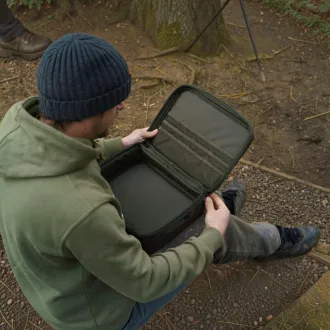 Solar Worldwide Tackle Station Large